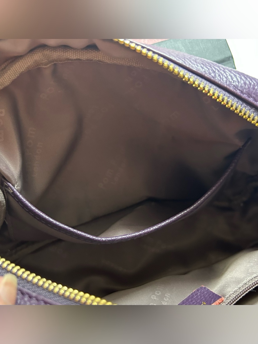 Pom Pom London City leather crossbody bag purple nightshade *flaw* - Picture 10 of 12